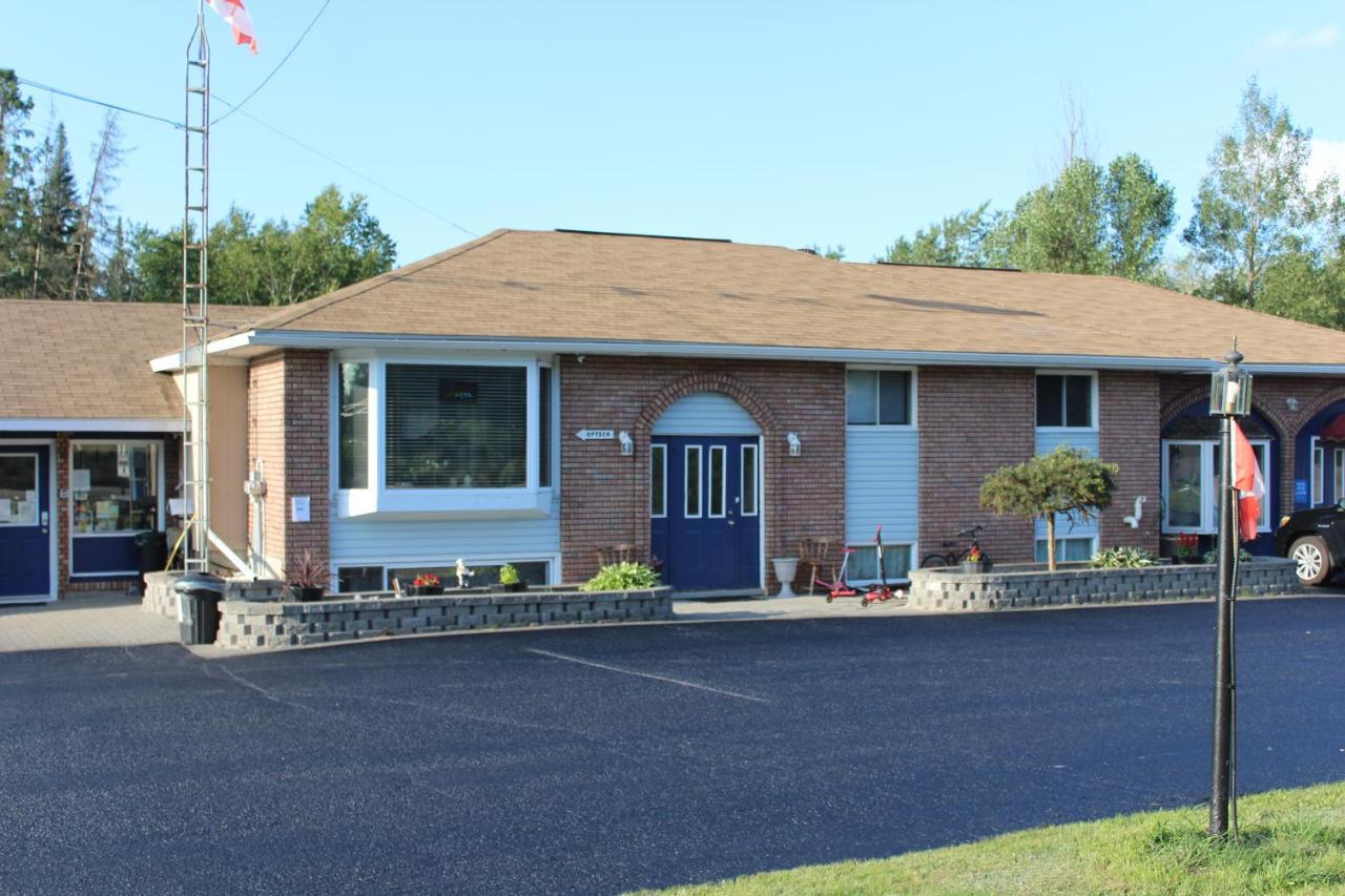 Two Rivers Motel Mattawa Екстер'єр фото